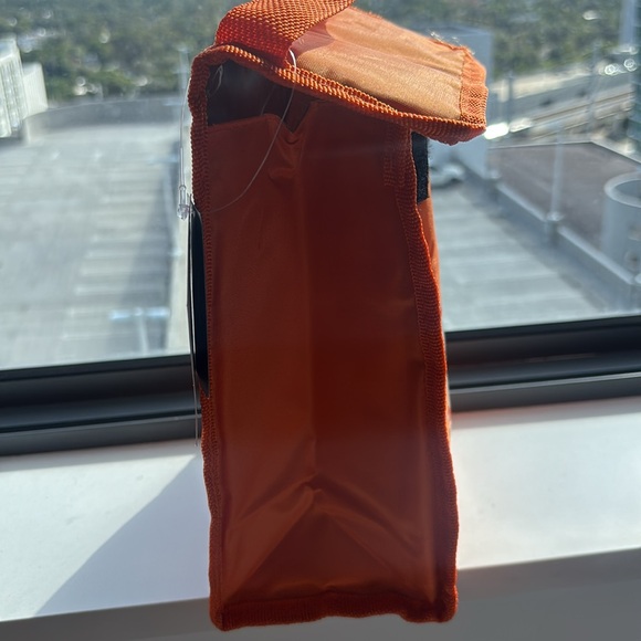 Brand new with tags Miami Dolphins insulated lunch bag - Picture 2 of 3